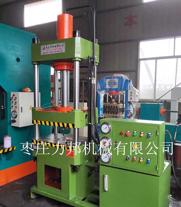 63吨四柱油压机实物图