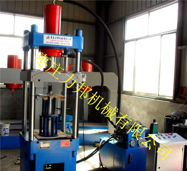 63t四柱油压机实物图