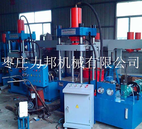 150T三梁四柱油压机实物图
