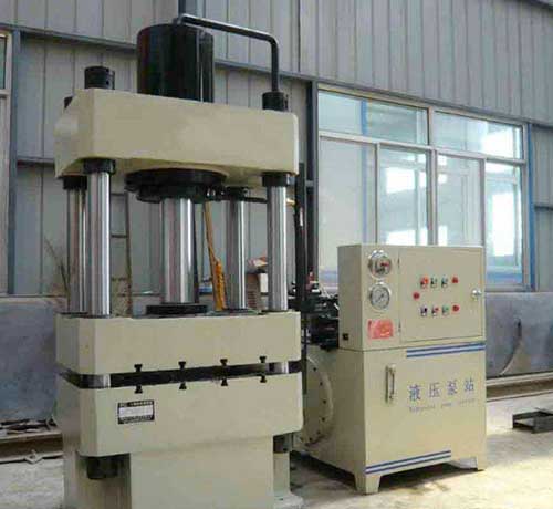 四柱油压机实物图