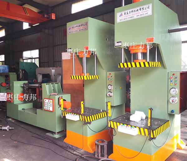 单柱油压机实物图