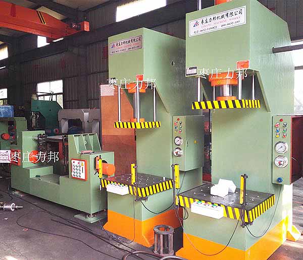 单柱油压机实物图