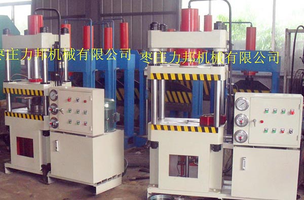 100吨三梁四柱油压机实物图