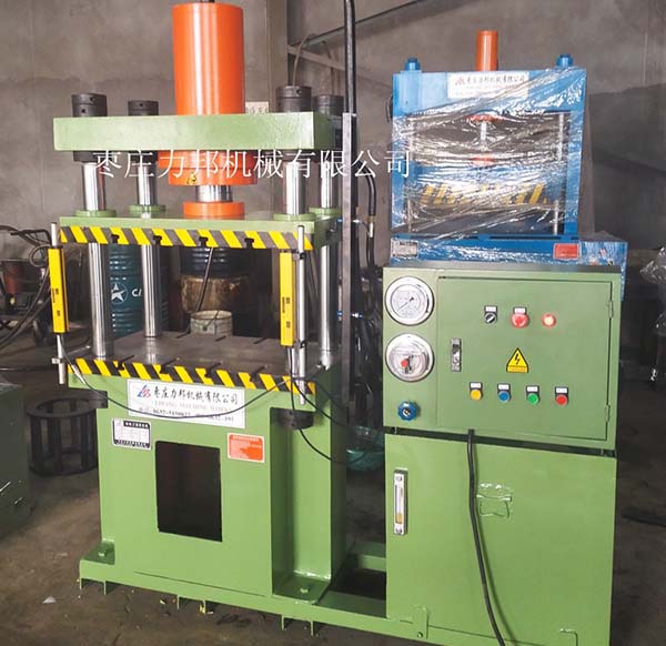 63吨四柱油压机实物图